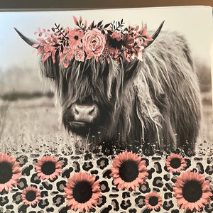 Highland Cow with Leopard & Roses 20 oz Skinny Vinyl Wrap