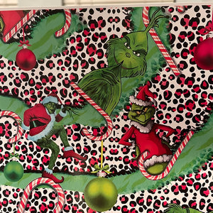 Grinch with Leopard & Candy Canes 20 oz Skinny Vinyl Wrap