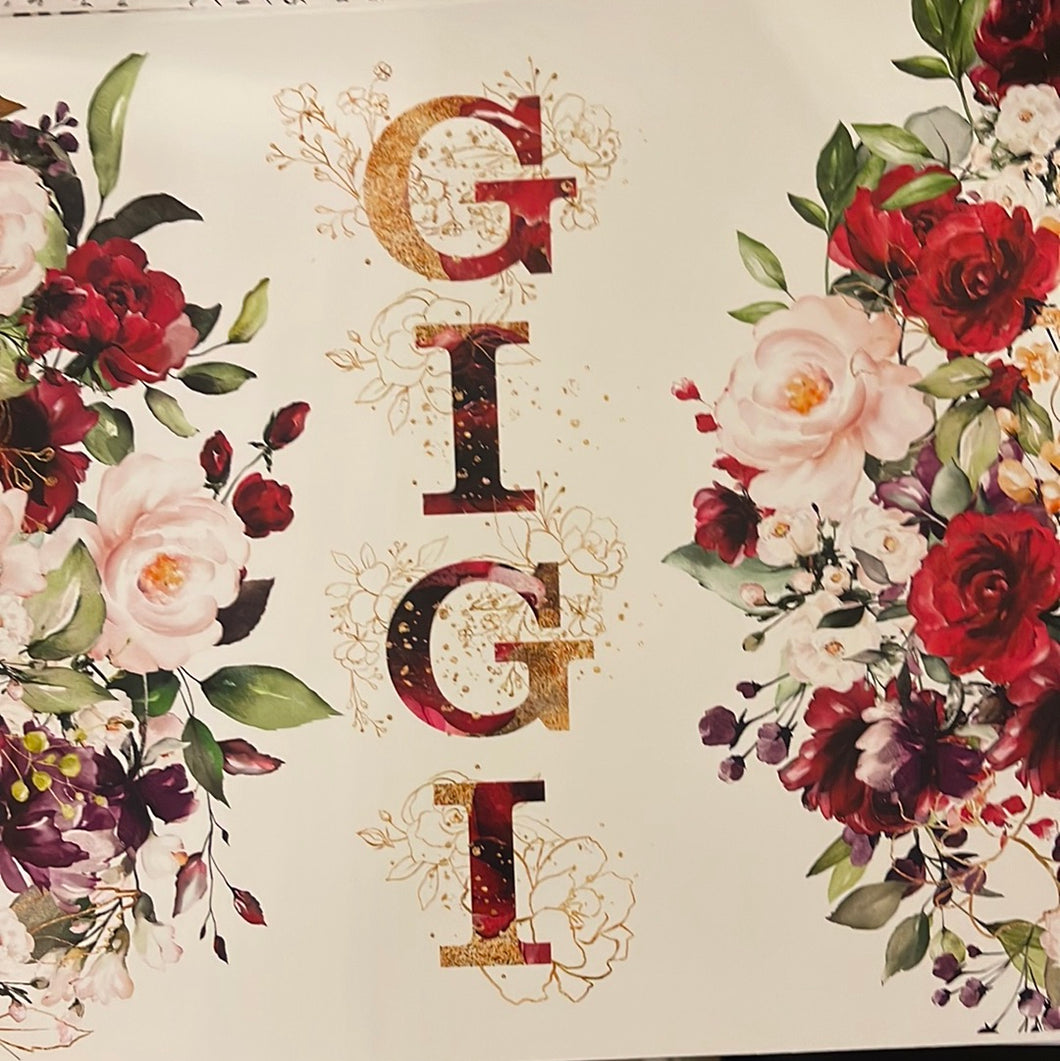 Gigi with Roses 20 oz Skinny Vinyl Wrap